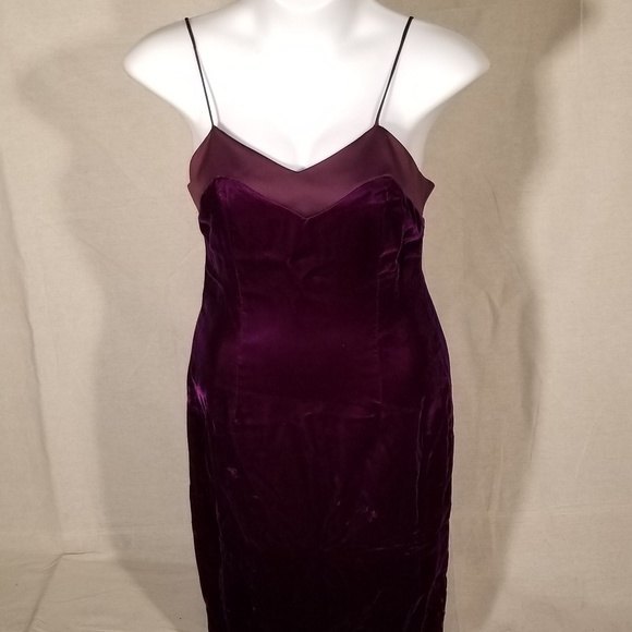 Plum Velvet Fitted Cocktail Dress - Picture 1 of 2